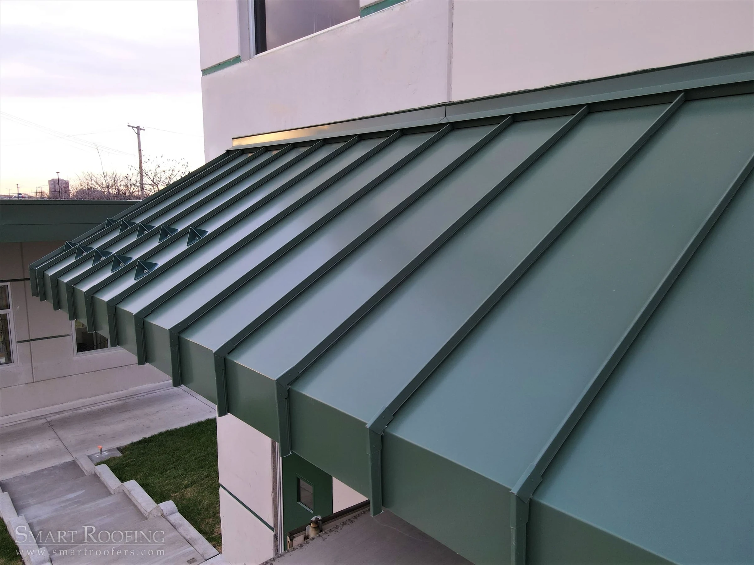 Standing Seam Metal Roofing in Flint, MI